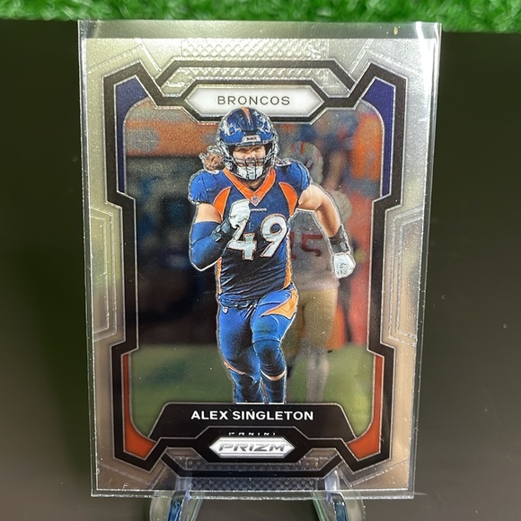 3. Panini Lot of 10 Denver Broncos Football Trading Cards 🏈 - Picture 8 of 10